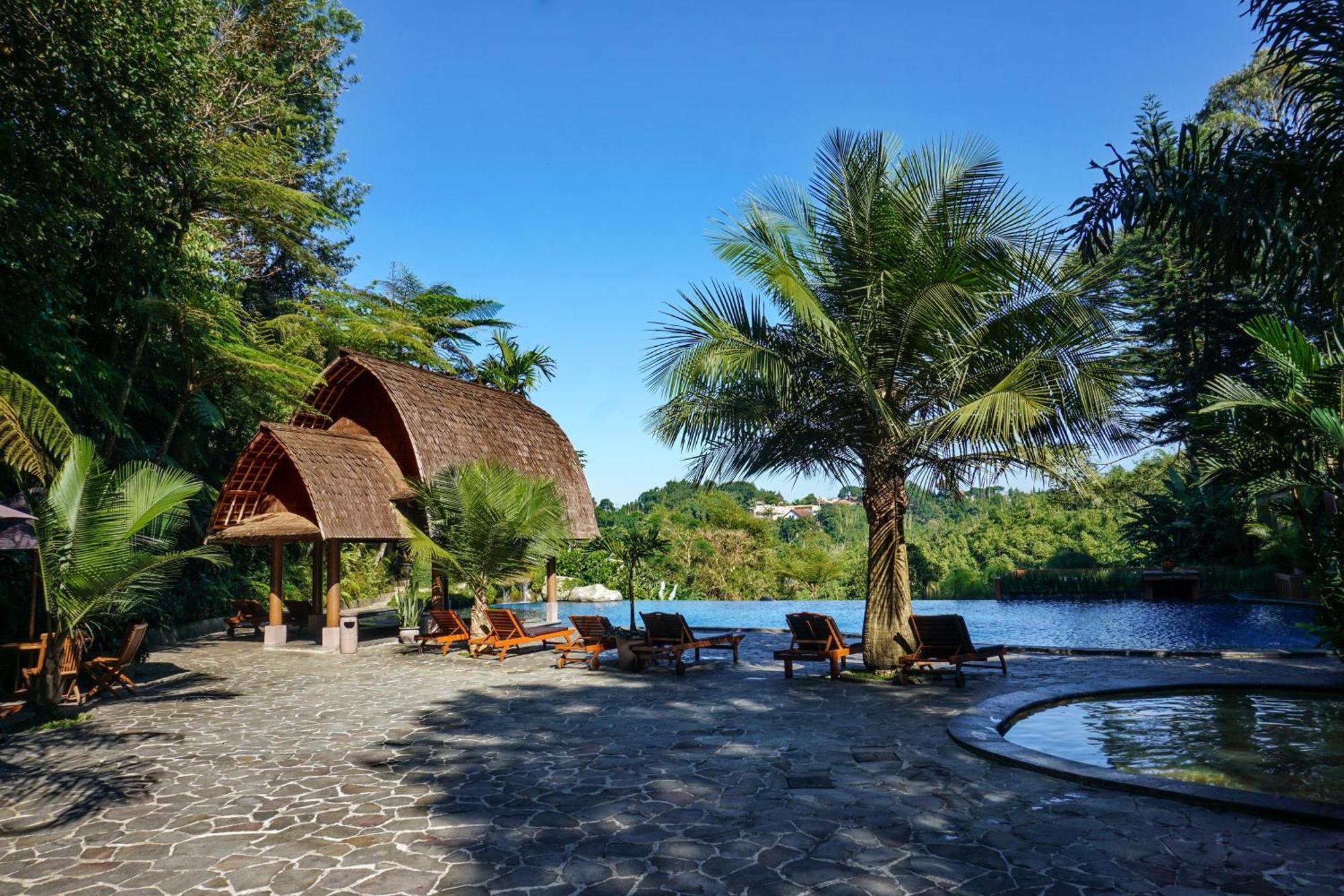 Sangria Resort And Spa Lembang Eksteriør bilde
